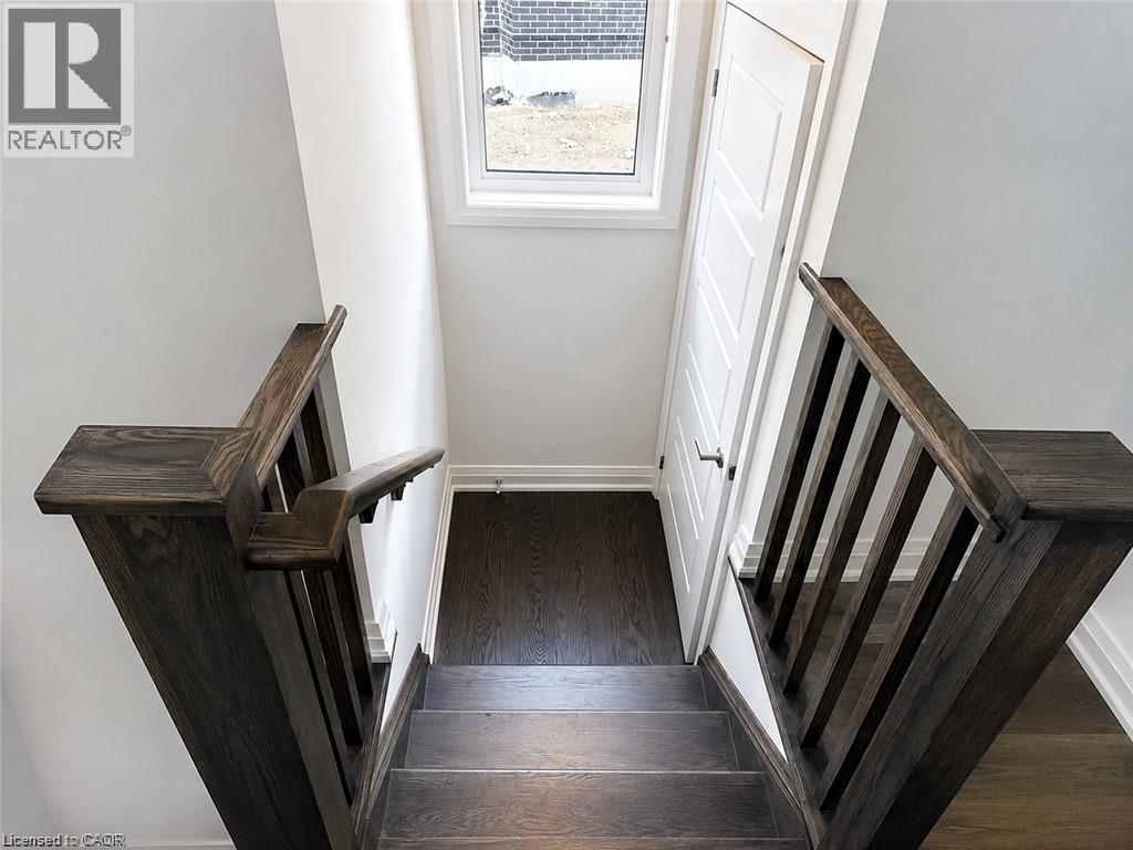 196 HISTAND Trail, Kitchener — photo 2