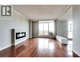 Living room - 5250 Lakeshore Road Unit# 1207, Burlington, ON L7L5L2 Photo 10