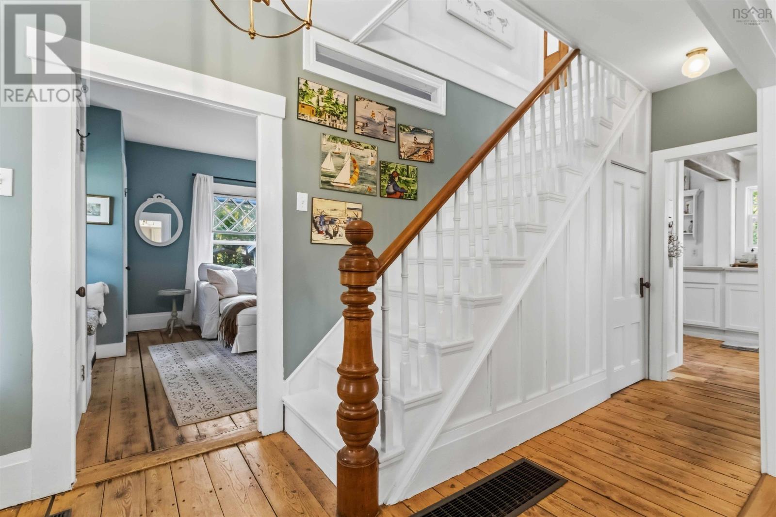 102 Pleasant Street, Mahone Bay — photo 5