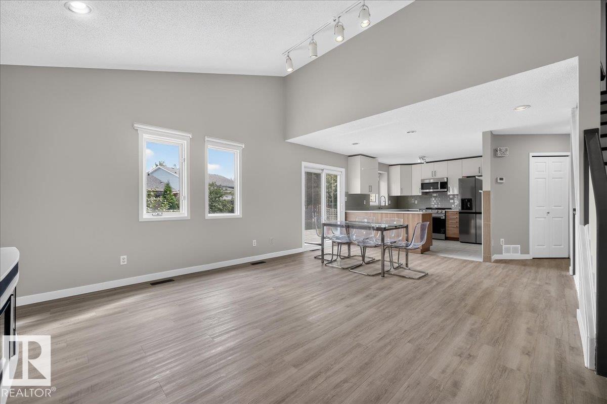 18911 58 AV NW - 14