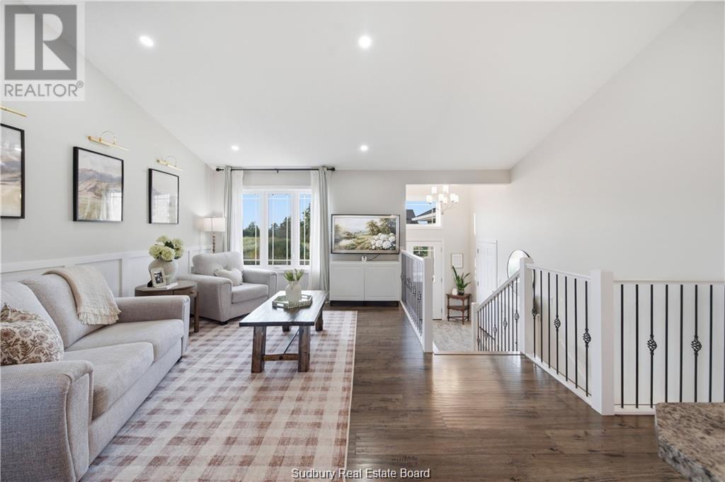 1663 Meadowlark Way, Val Caron — photo 4