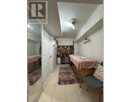Front - 567 Oakwood Avenue, Toronto, ON M6E2X6 Photo 8