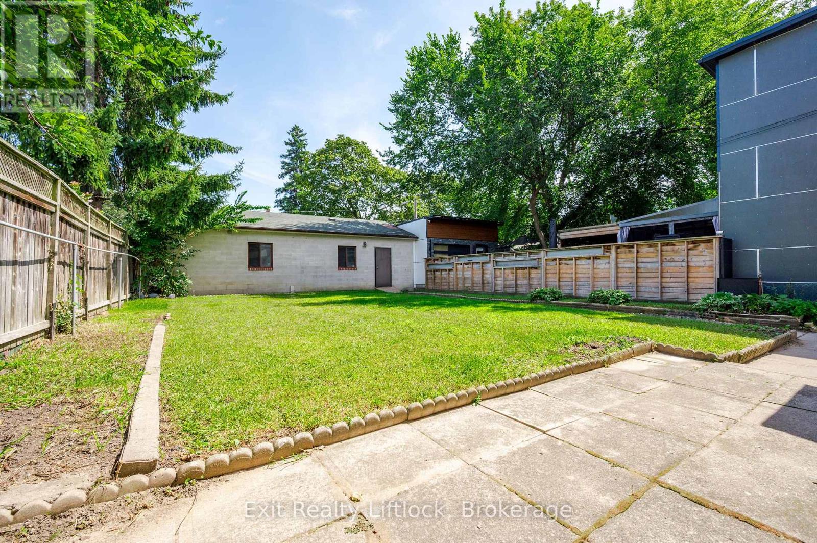 843 LOGAN AVENUE - Image 48