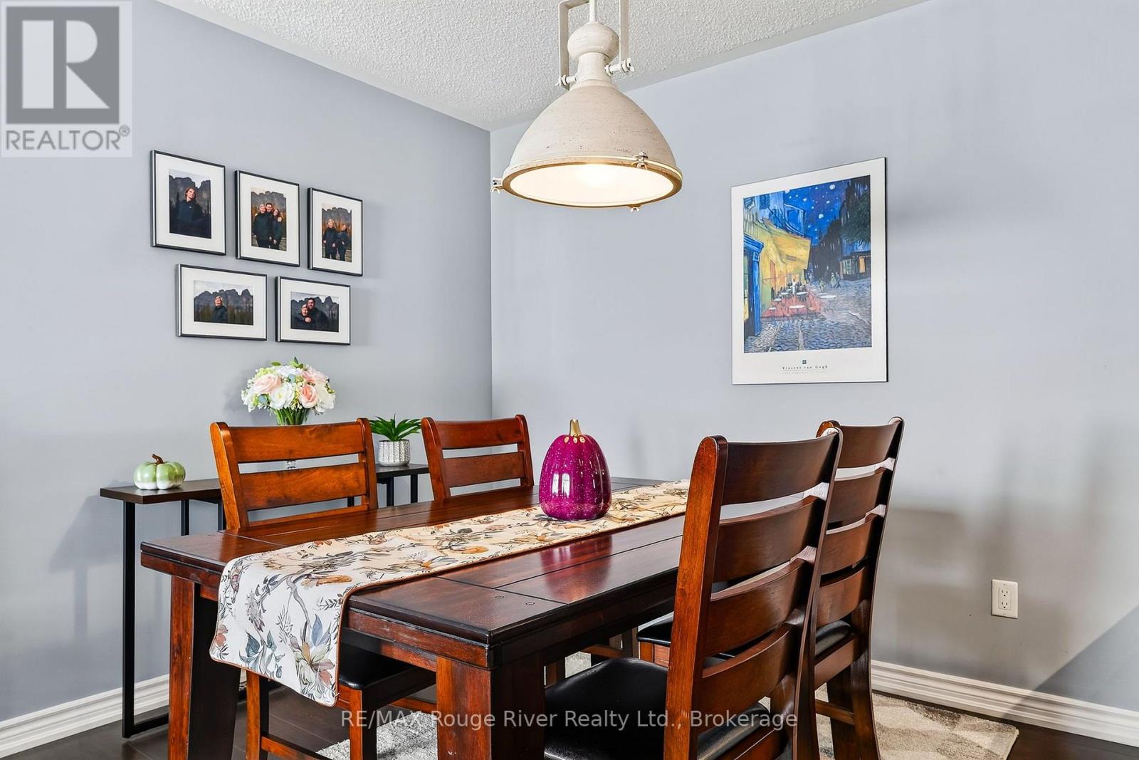 699 FISHER STREET - Image 13