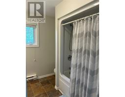 6 Marshall Crescent thumbnail 19