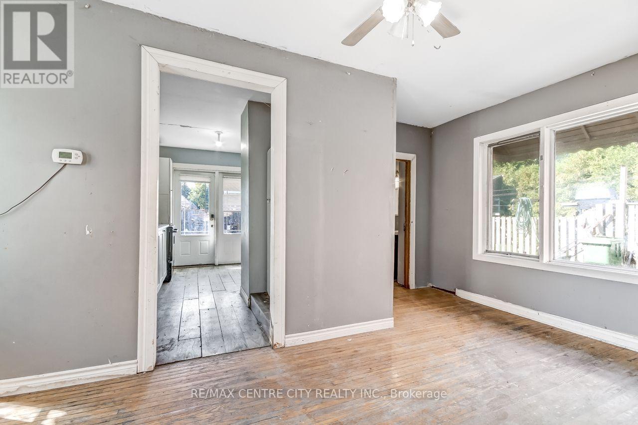 45 LOCUST STREET, St. Thomas — photo 8