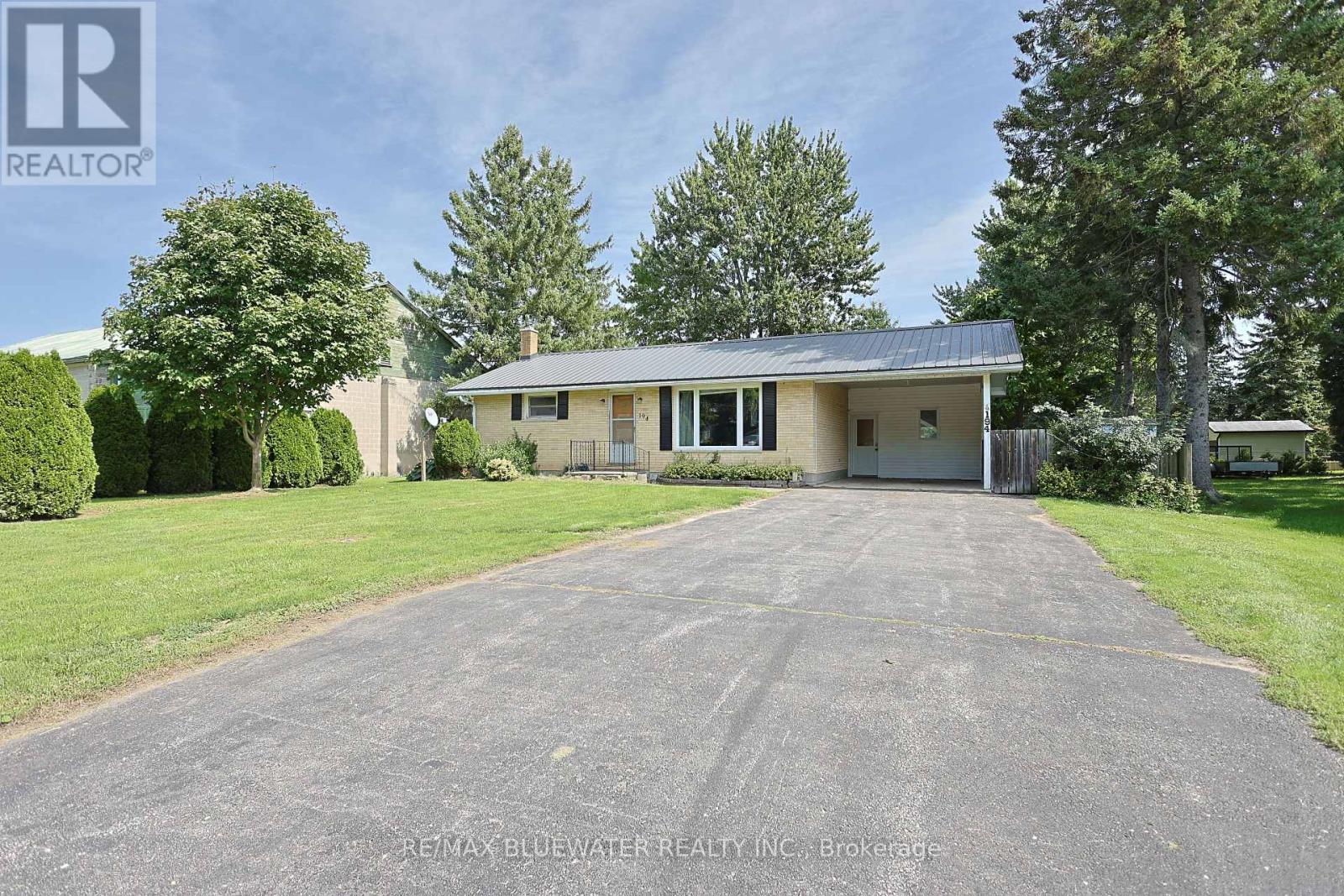 194 WEST PARK DRIVE, North Middlesex (Parkhill) — photo 7