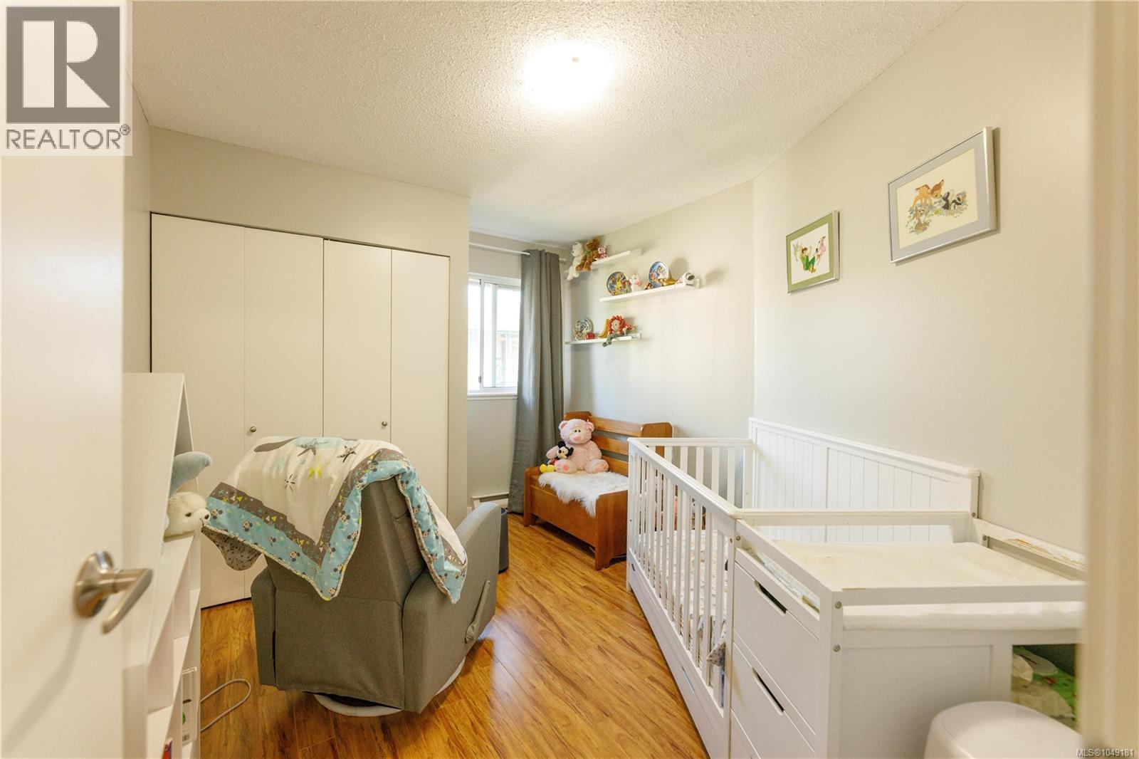 #203 1908 Bowen Rd - 16