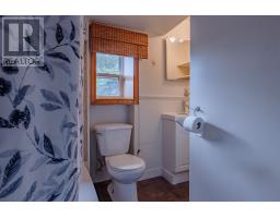 9 Farmdale Road thumbnail 13