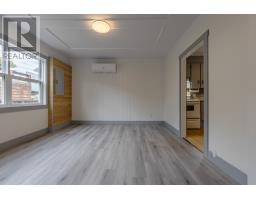 9 Farmdale Road thumbnail 6