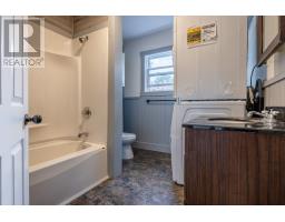 9 Farmdale Road thumbnail 8