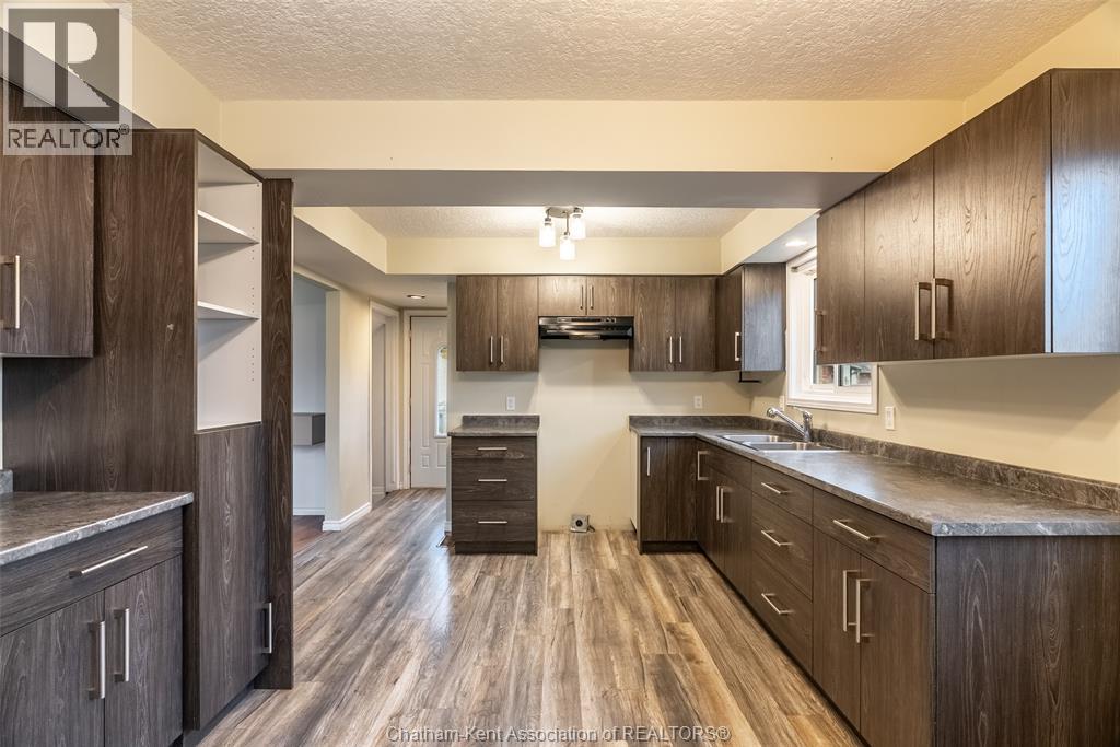 164 Timmins CRESCENT, Chatham — photo 8