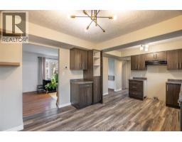 Kitchen/Dining room - 164 Timmins Crescent, Chatham, ON N7L2J7 Photo 9
