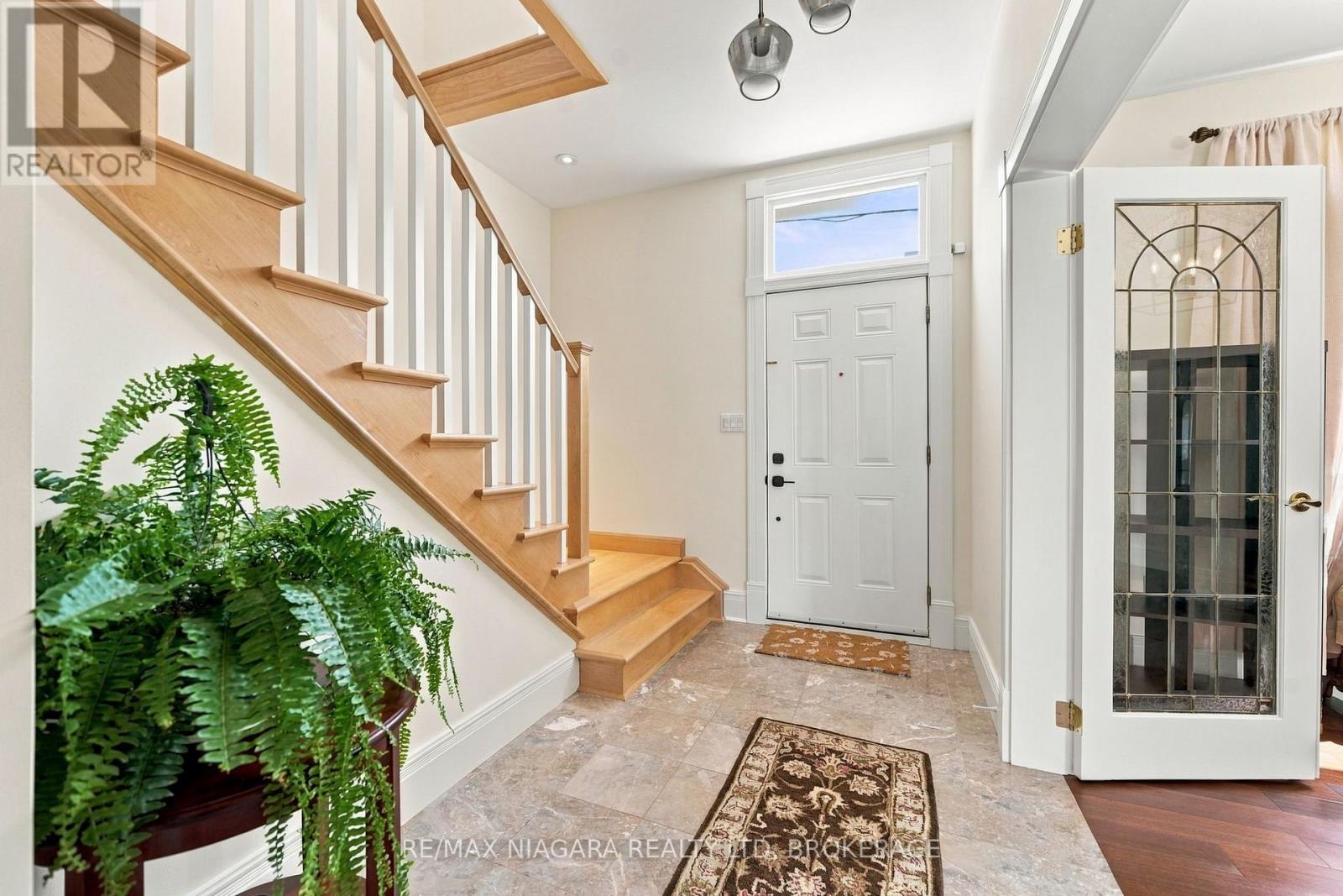 8 TRAFALGAR STREET, St. Catharines (Downtown) — photo 7