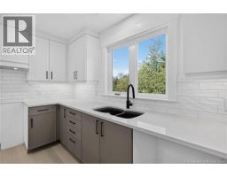 4 Stewareton Crescent, photo 15