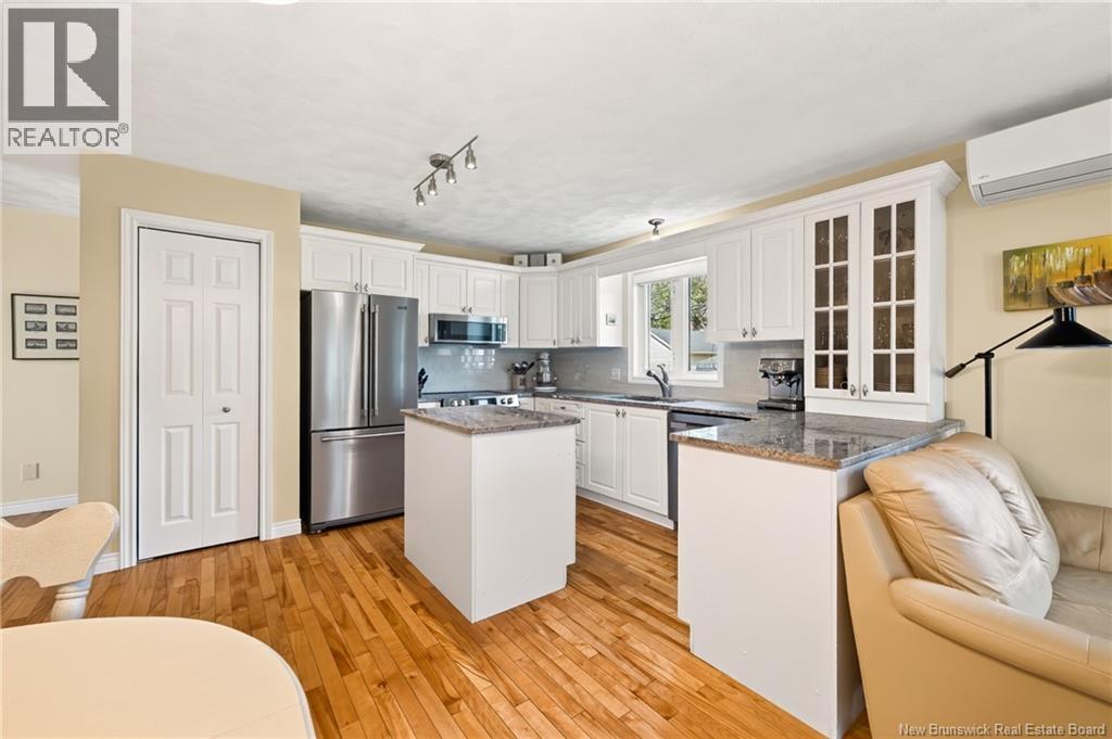 310 Vanier Street - 12