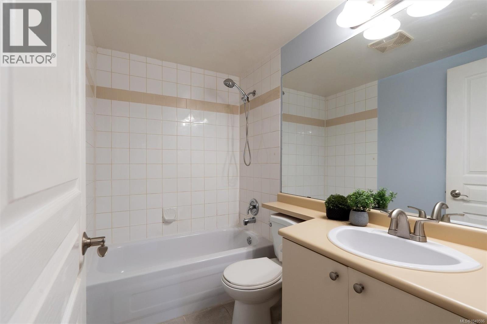 #112 894 Vernon Ave - 16