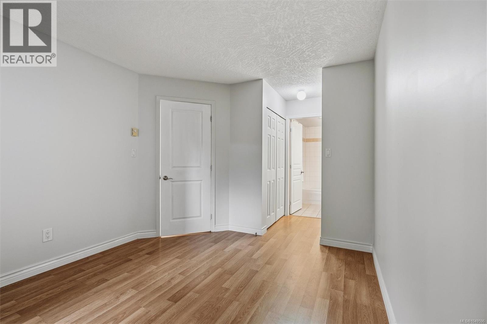 #112 894 Vernon Ave - 17