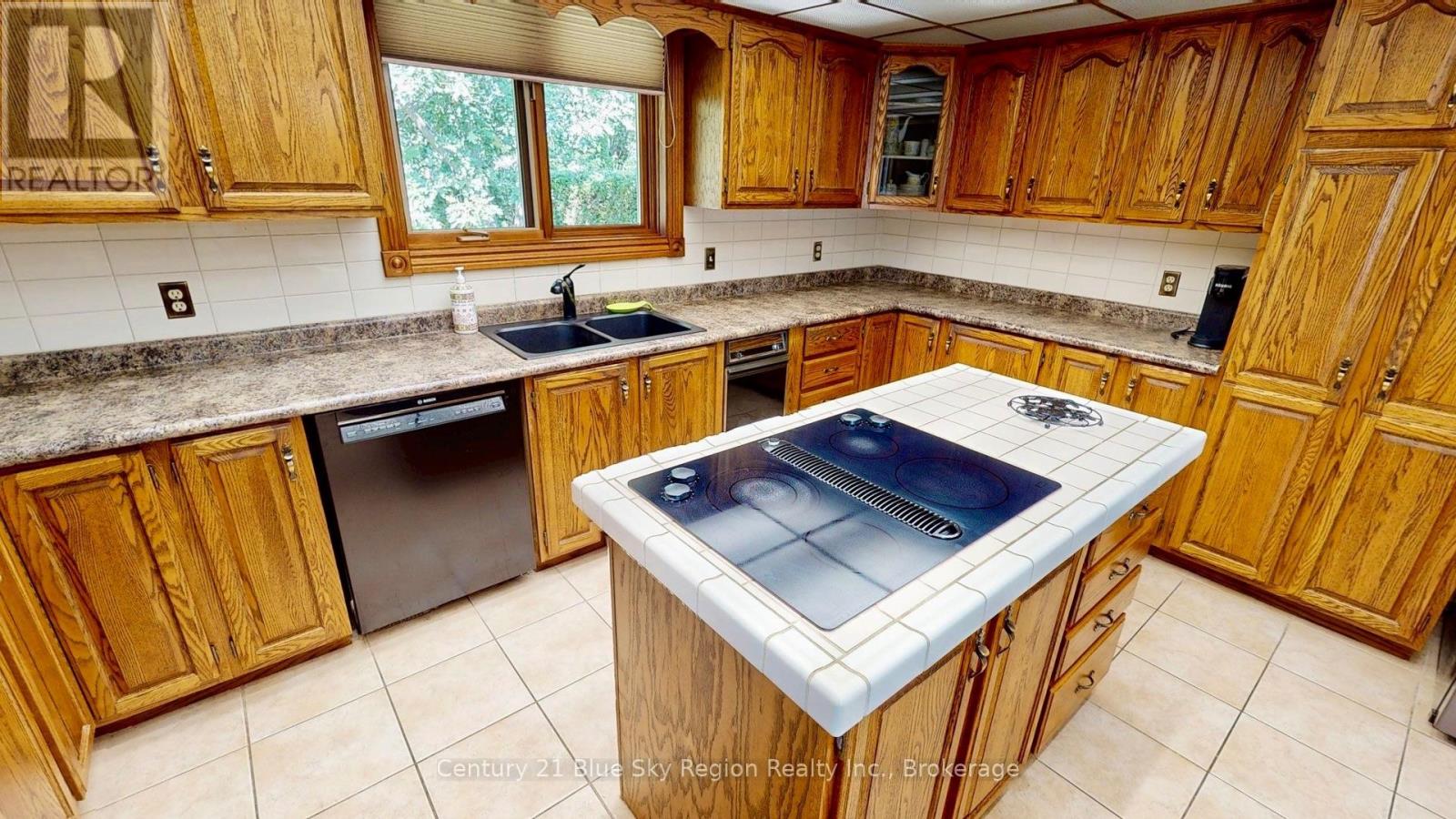 98 LABRECHE DRIVE - Image 18