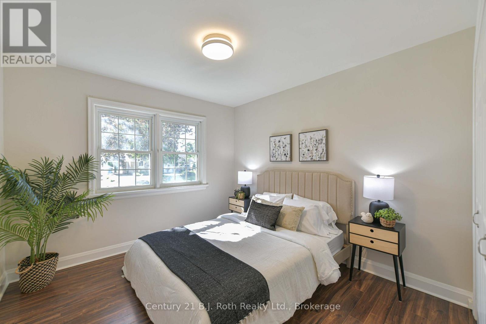 28 BORLAND STREET W - 18