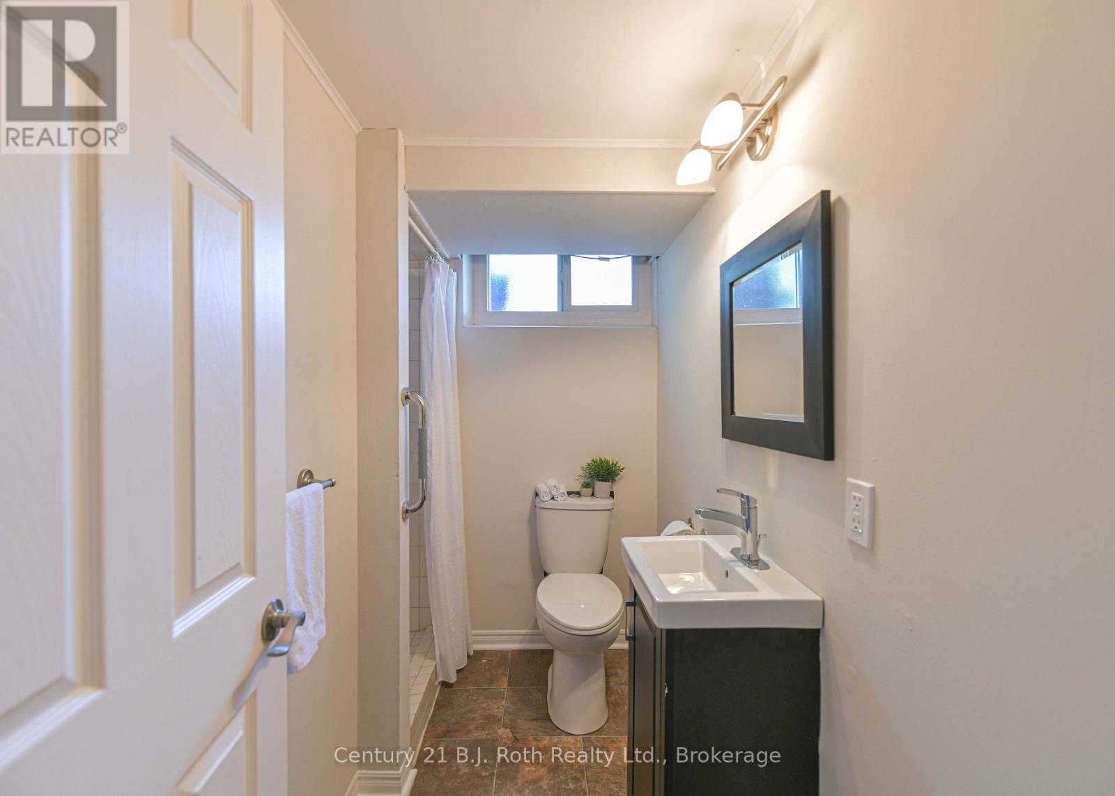 28 BORLAND STREET W - Image 29