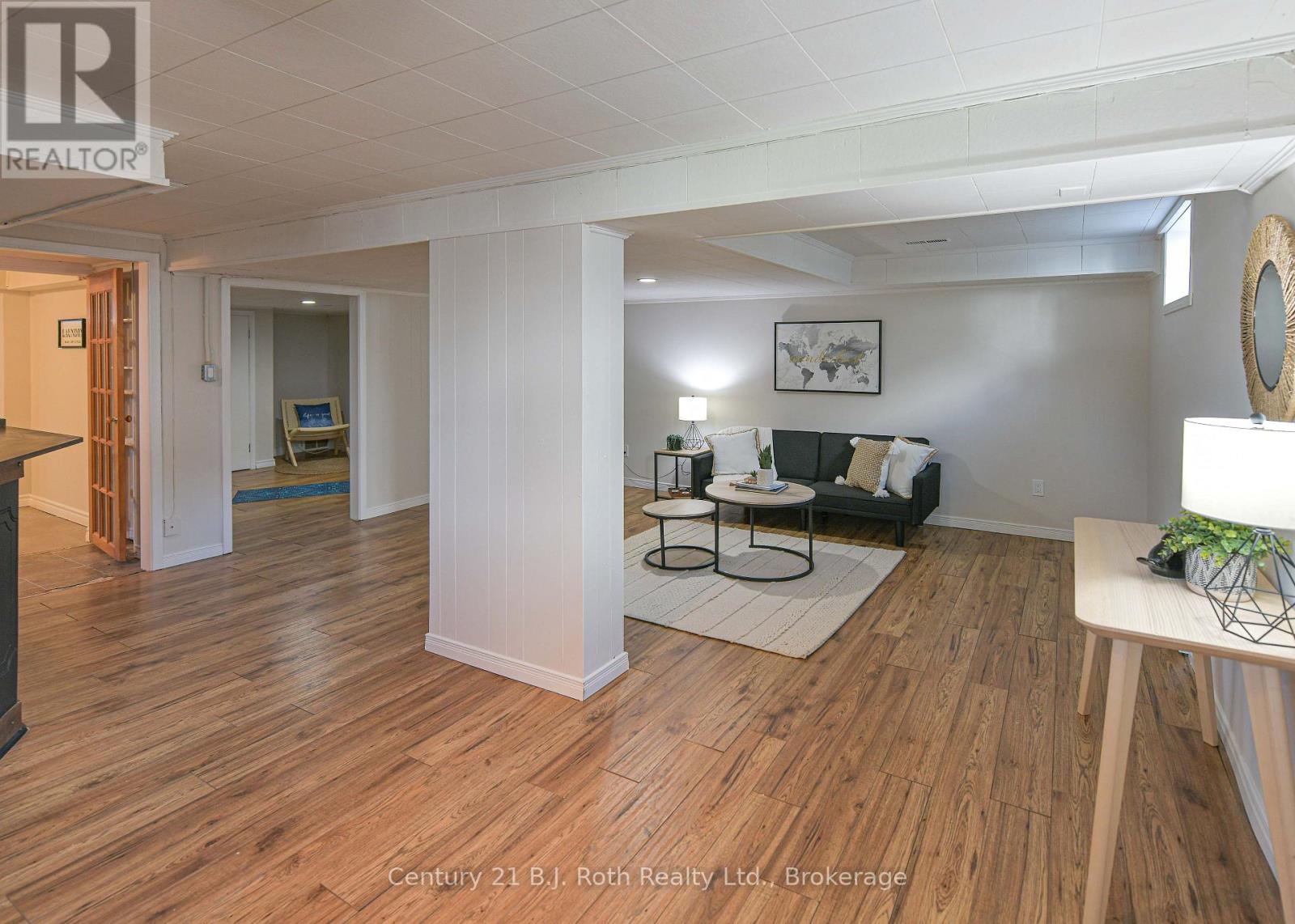 28 BORLAND STREET W - Image 34