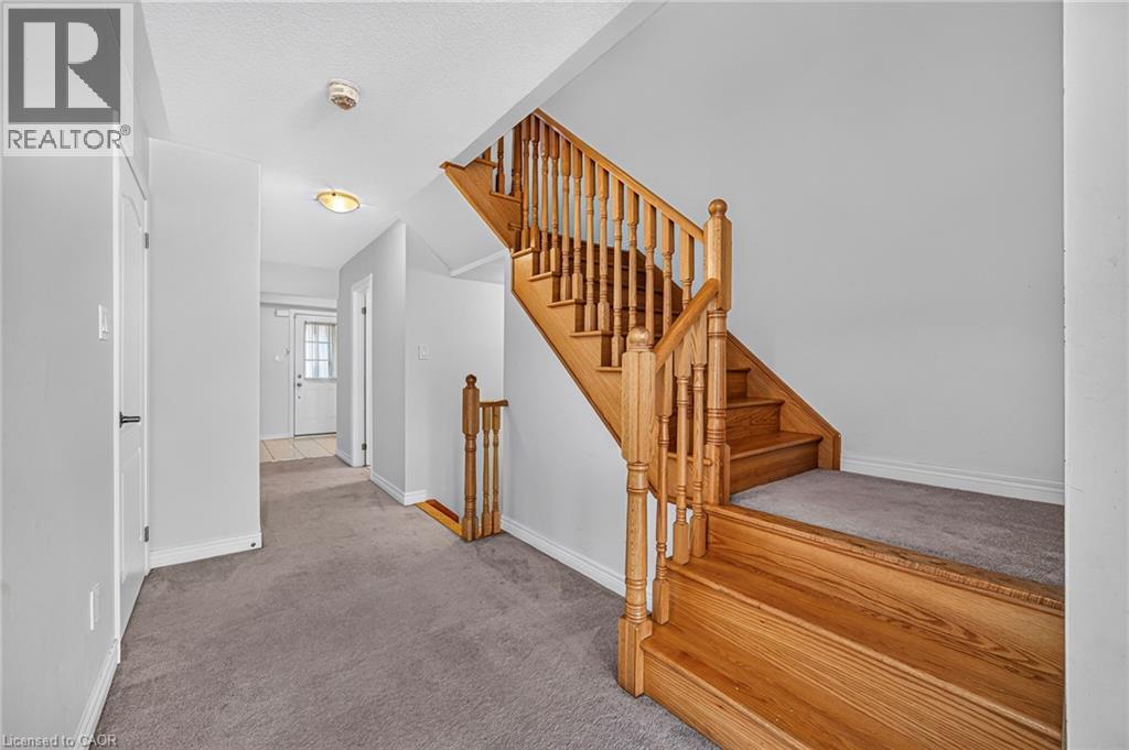 420 LINDEN Drive Unit# 10, Cambridge — photo 5