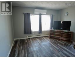 81 Queen Street, Springhill, NS B0M1X0 Photo 12