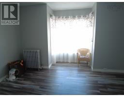 Foyer - 81 Queen Street, Springhill, NS B0M1X0 Photo 7