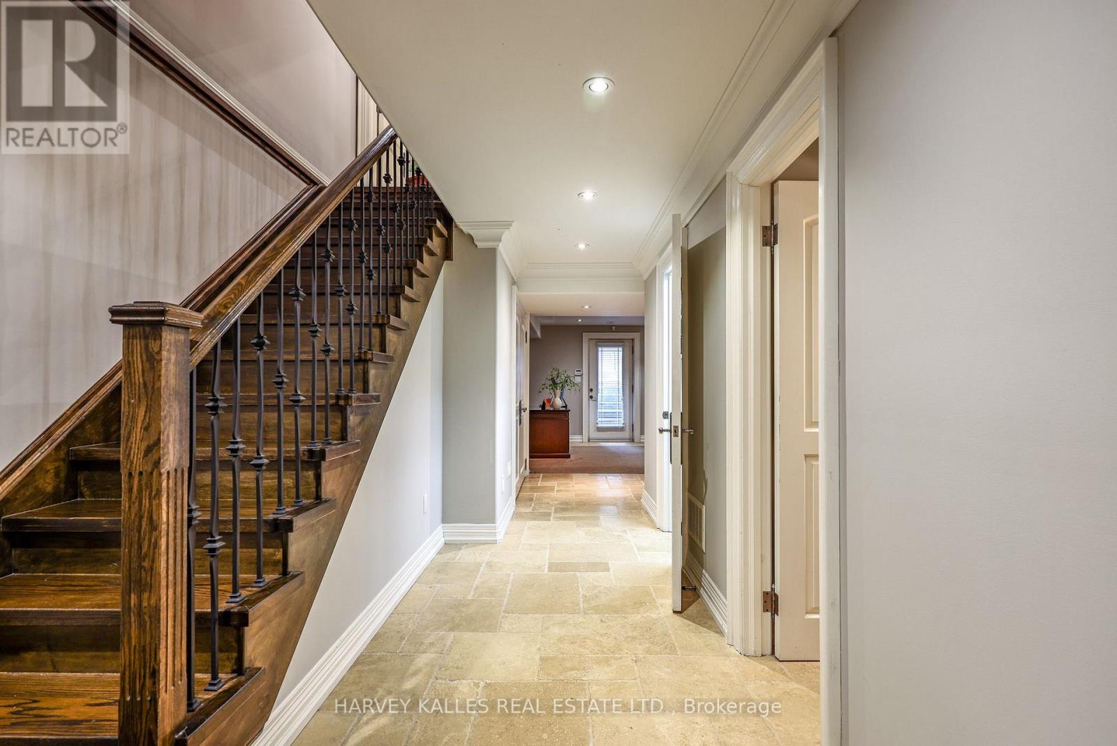 599 WOBURN AVENUE - Image 34
