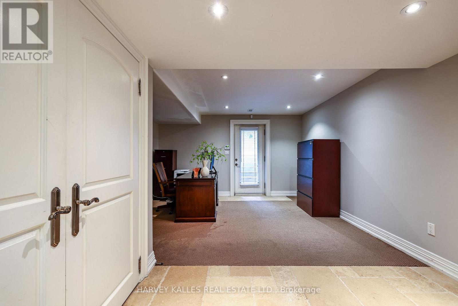 599 WOBURN AVENUE - Image 39