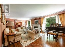 Bedroom 4 - 176 Old Yonge Street, Toronto, ON M2P1P9 Photo 8