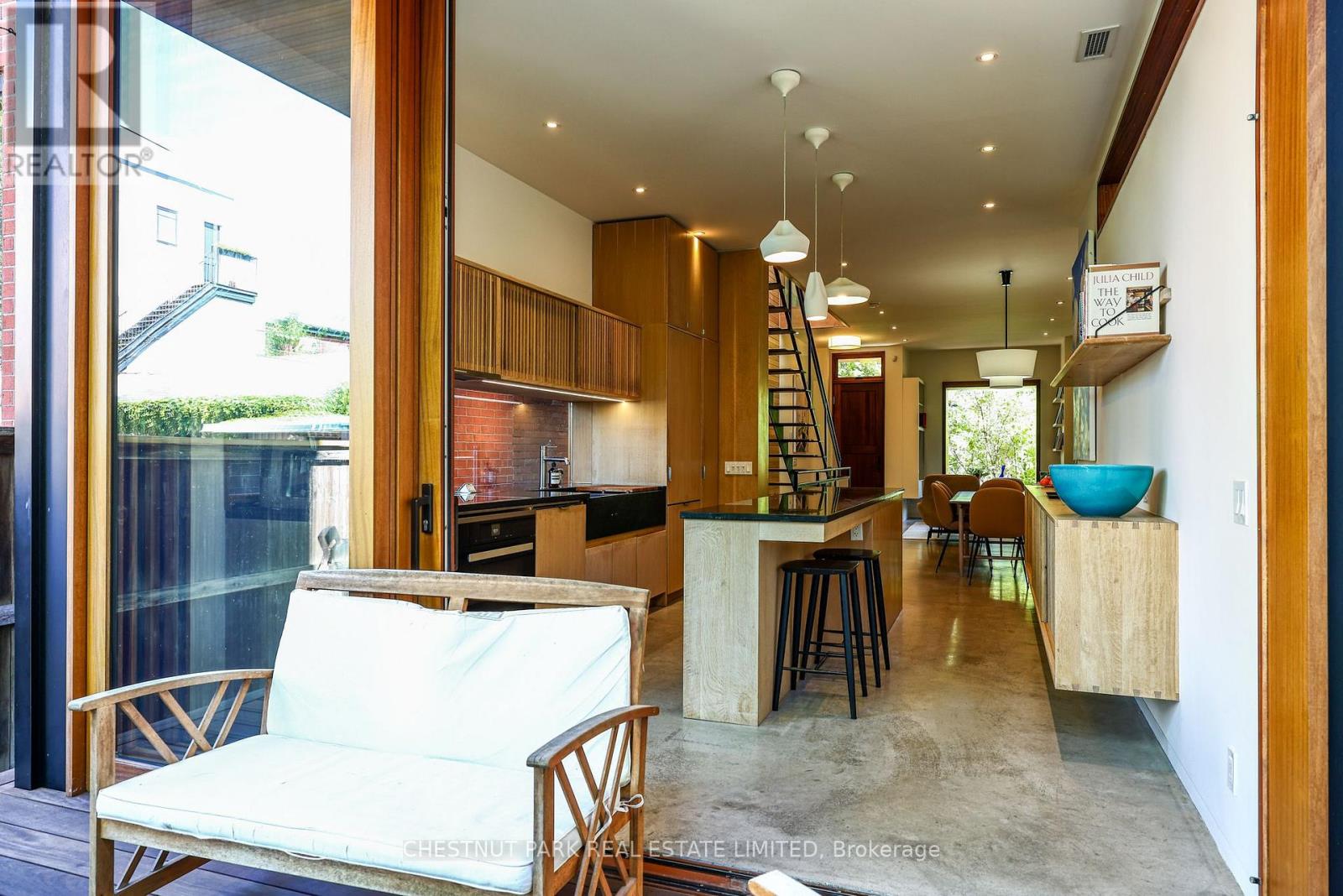 924 MANNING AVENUE - Image 19