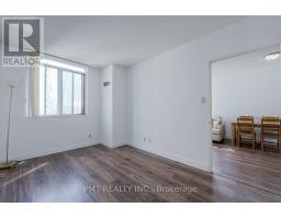1612 - 736 Bay Street, Toronto, ON M5G2M4 Photo 17