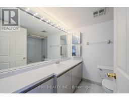 1612 - 736 Bay Street, Toronto, ON M5G2M4 Photo 19