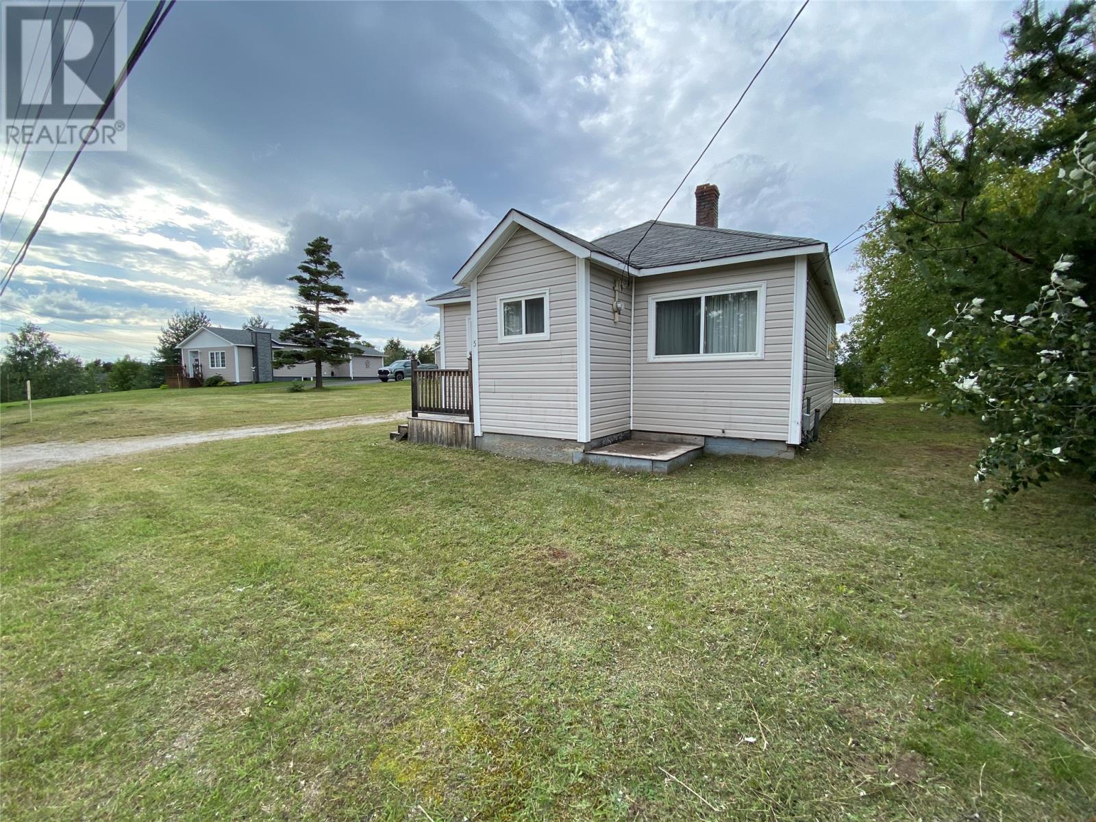 5 Hancocks Road, Deer Lake — photo 2