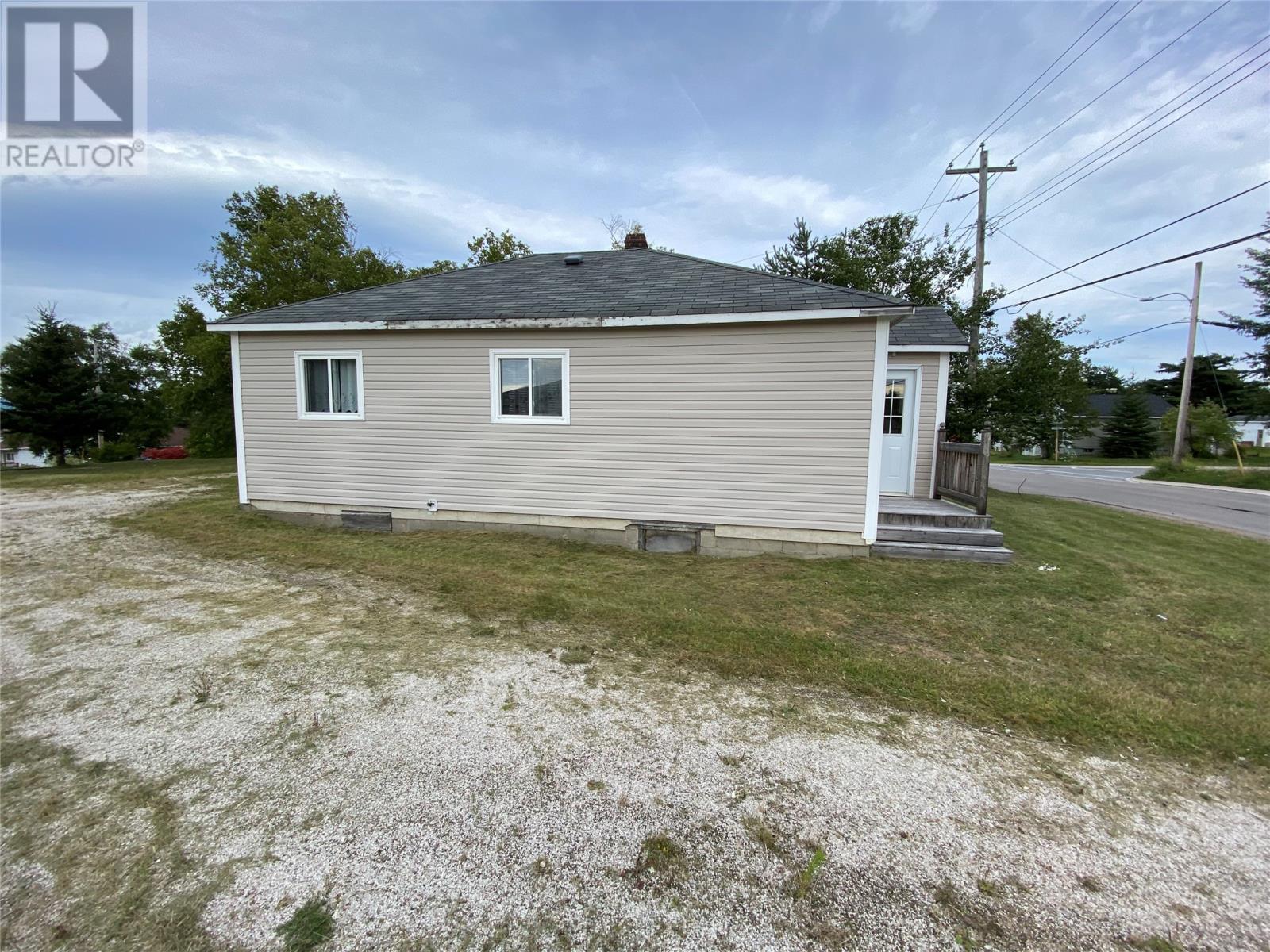5 Hancocks Road, Deer Lake — photo 5