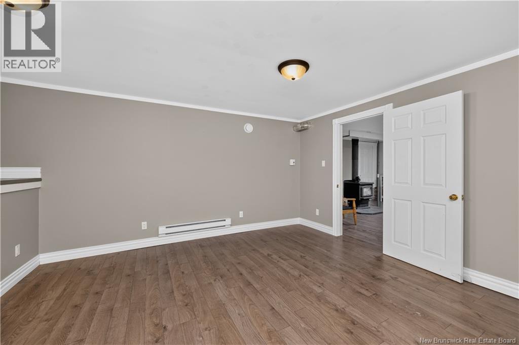 6 Spring Street - Image 34