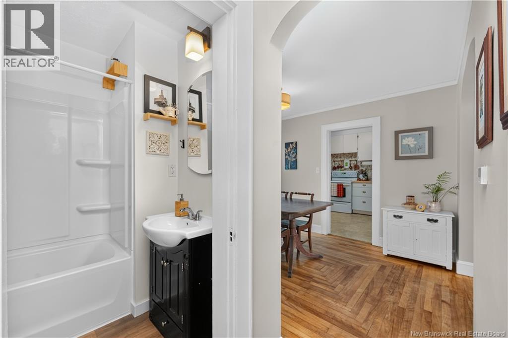 6 Spring Street - Image 19