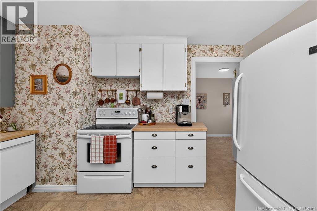 6 Spring Street - Image 16