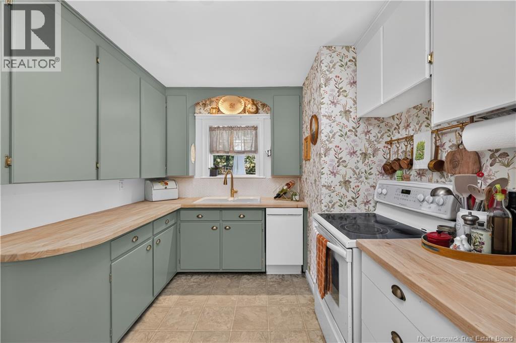 6 Spring Street - Image 12
