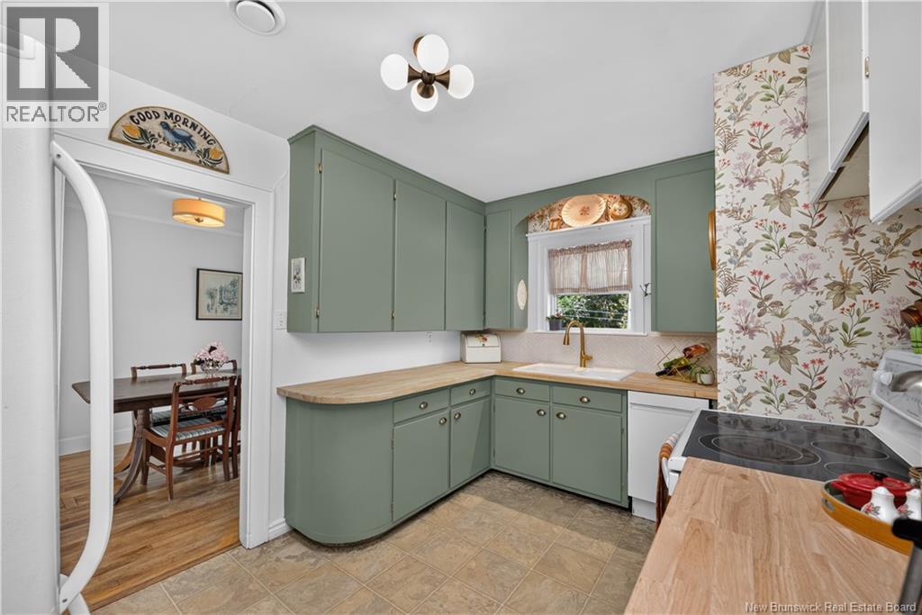 6 Spring Street - Image 11