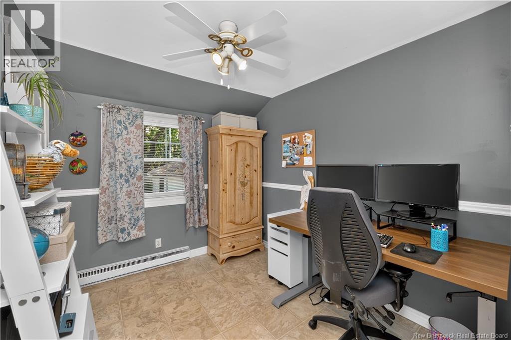 6 Spring Street - Image 30