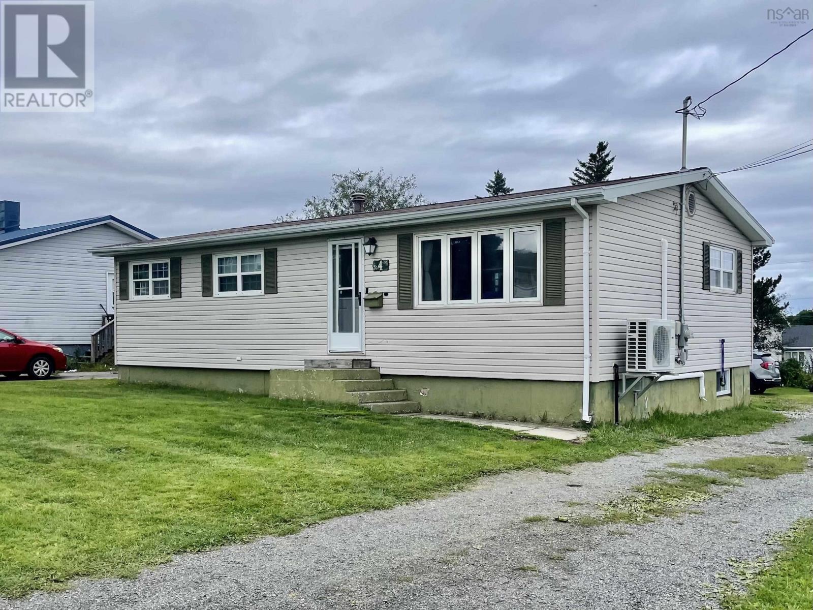 4 Ling Street, Glace Bay — photo 2