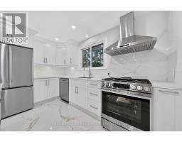 Living room - 30 Scarboro Avenue, Toronto, ON M1C1M3 Photo 8