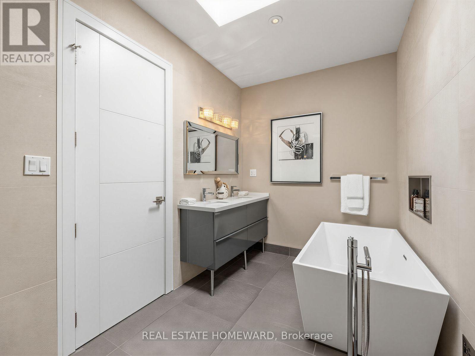 293 RHODES AVENUE - Image 31
