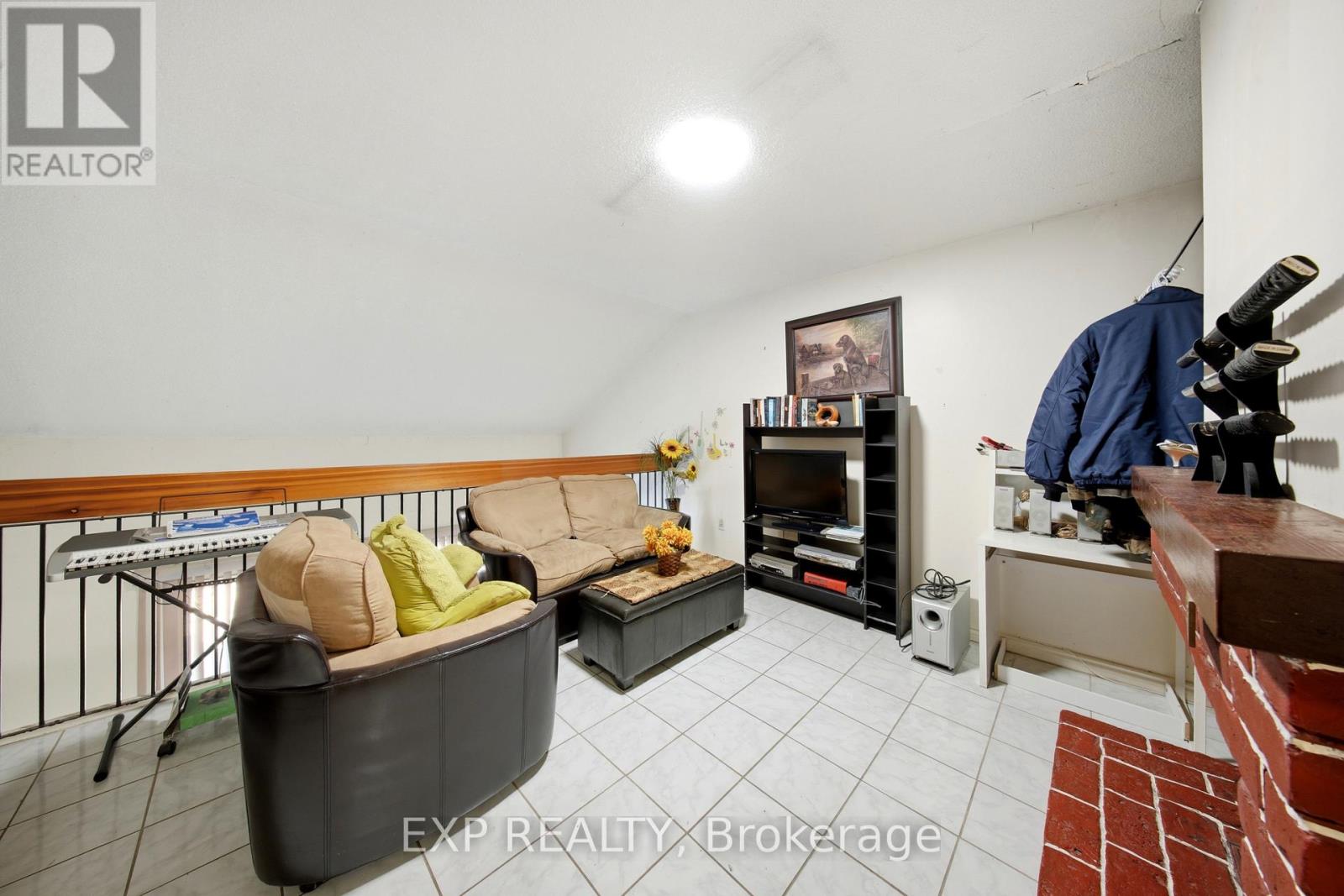 #8 275 MANSE ROAD - Image 15