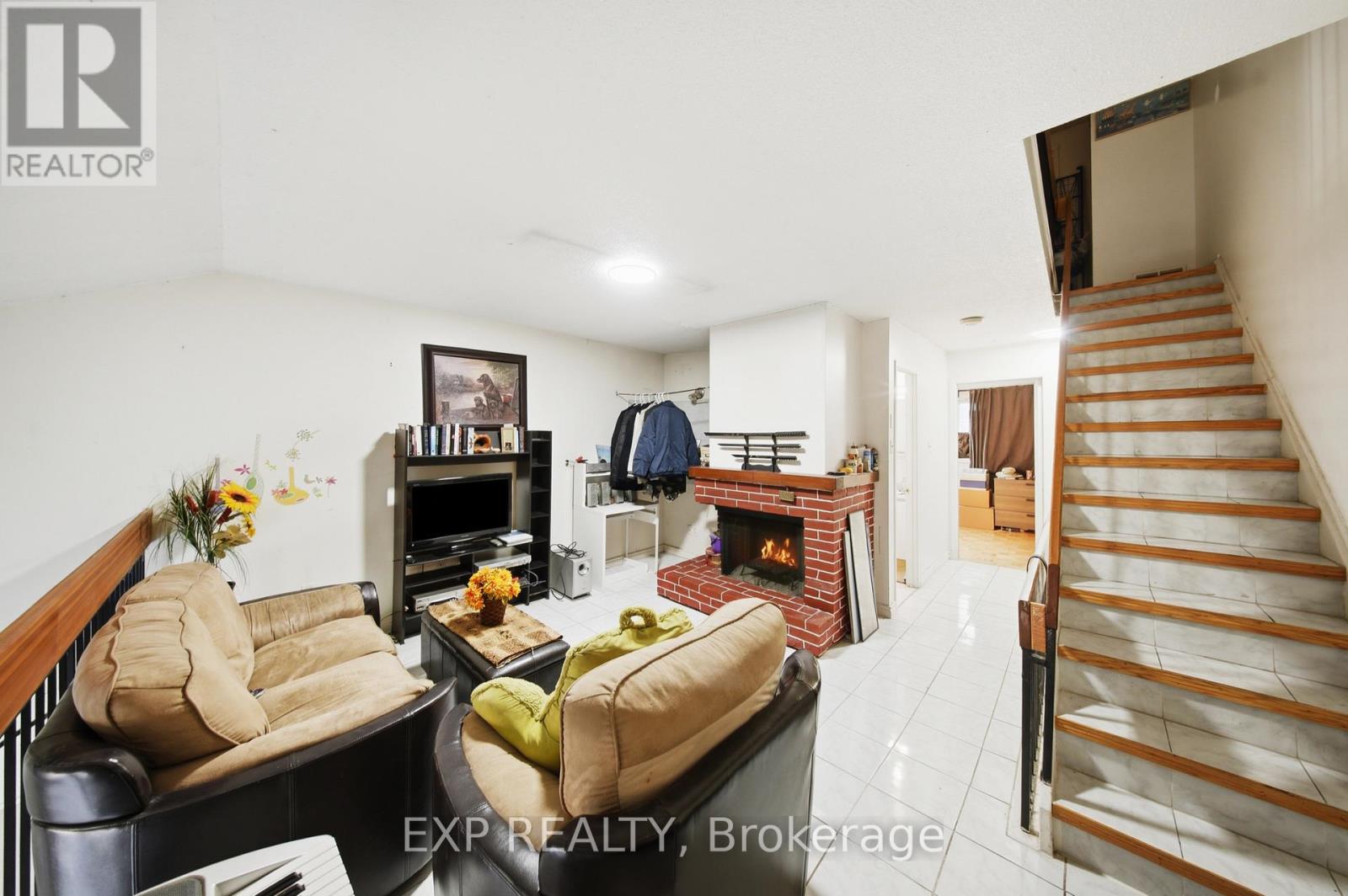 #8 275 MANSE ROAD - Image 16