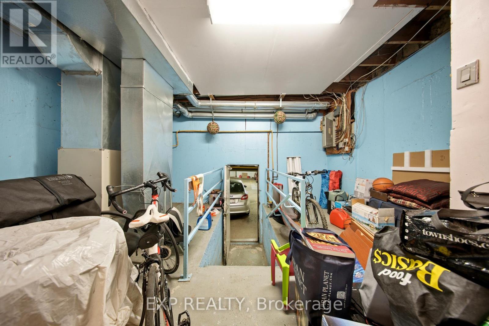 #8 275 MANSE ROAD - Image 28