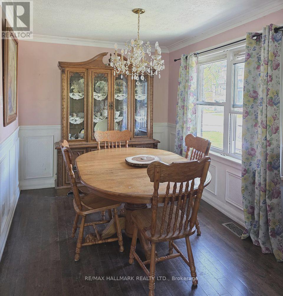 115 LANKIN BOULEVARD - 2